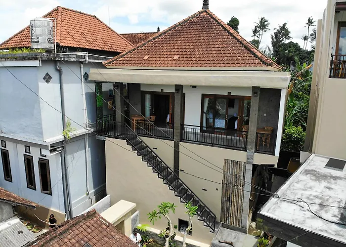Gasthof Basudara House